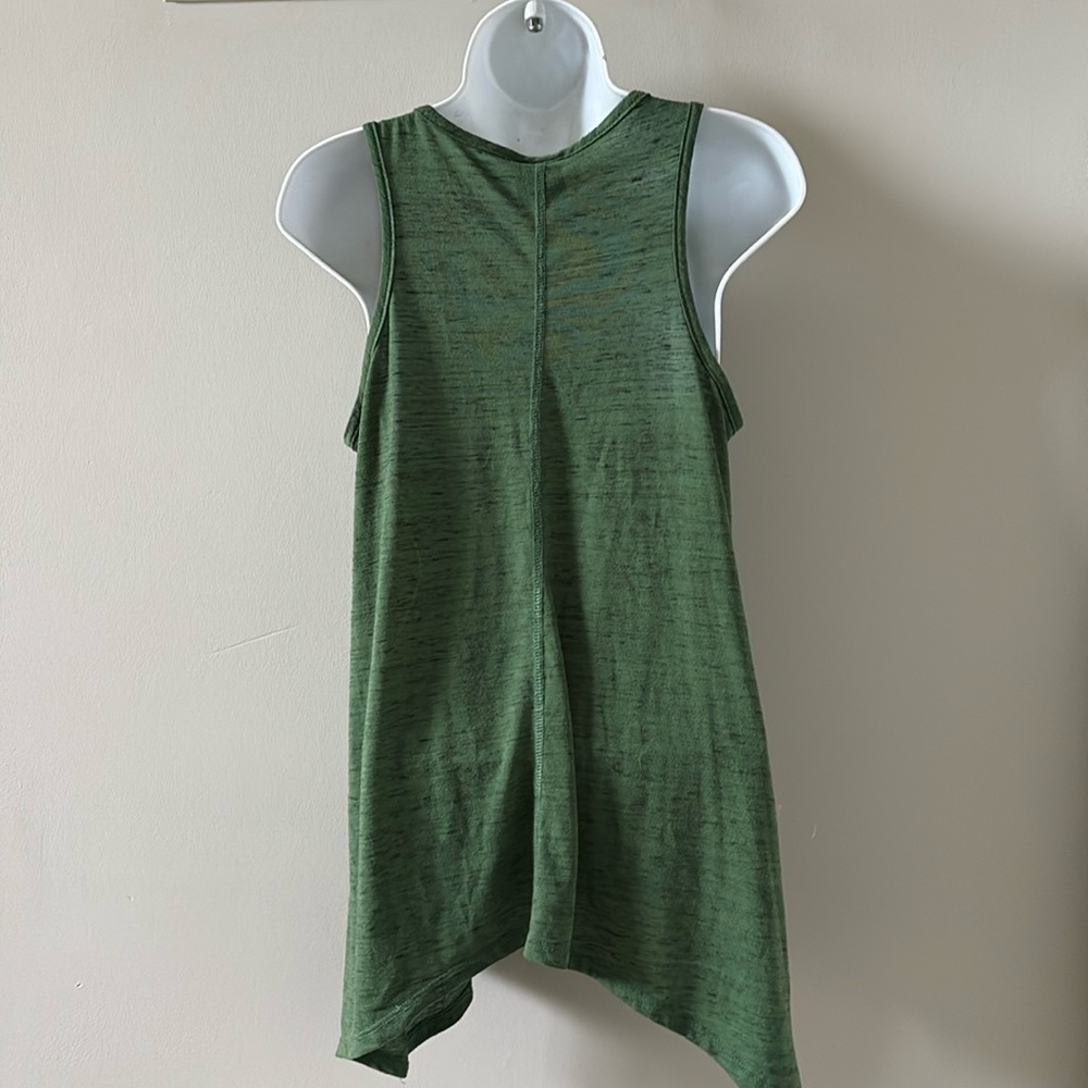 BOBEAU Sleeveless Top, Medium, Green - Picture 3 of 7